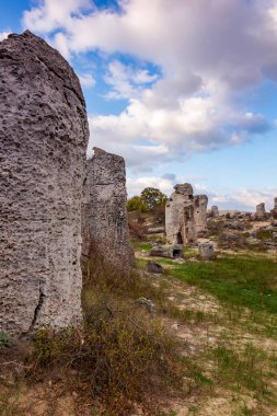 Standing Stones - Bulgaristan 'ın Varna ilindeki doğal kaya oluşumları.