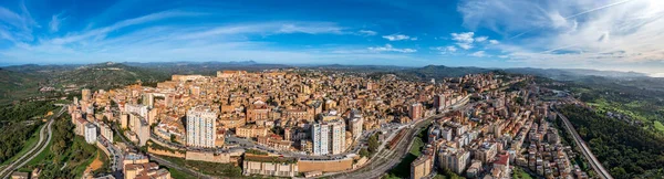 イタリアのシチリア島に位置するAgrigentoという名前の都市への見事な空中パノラマ — ストック写真