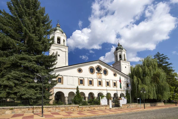 ブルガリアのパナジュリシテ 2022年9月1日 ブルガリア パザルジェシュク地方のパナジュリシテの歴史的な町にあるジョージ教会 — ストック写真