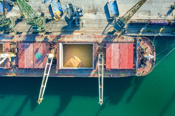 Vista Superior Desde Dron Gran Barco Cargando Grano Para Exportación — Foto de Stock