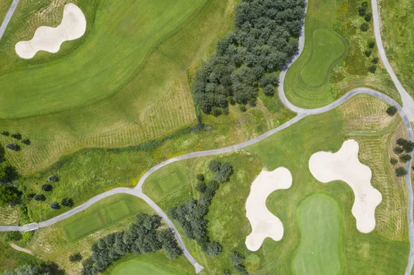 ゴルフコースの風景 芝生の空中ビュー — ストック写真