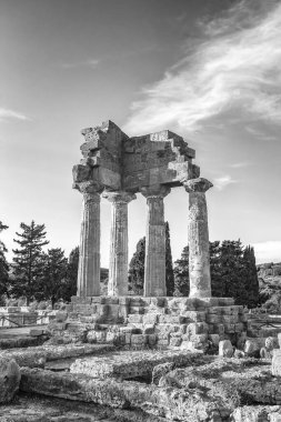 remains of the Temples of Castor and Pollux, Valley of the Temples, Agrigento, Italy. Vertical view