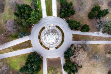 ?Deniz Bahçesi ve Savaşların Düşmüş Panteonu, Varna, Bulgaristan 'ın erial üst manzarası