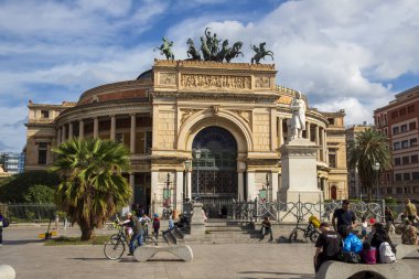 Palermo Sicilya 'daki Garibaldi Tiyatrosu' nun bir parçası. İtalya.