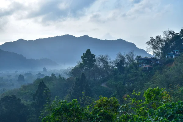 Сцени Ранкового Туману Горах Південного Таїланду — стокове фото