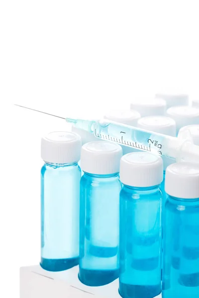 Vial Mit Impfstoff Und Spritze lizenzfreie Stockbilder
