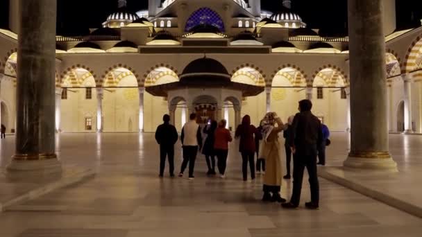 Vista Notturna Della Moschea Camlca Istanbul Moschea Più Grande Istanbul — Video Stock