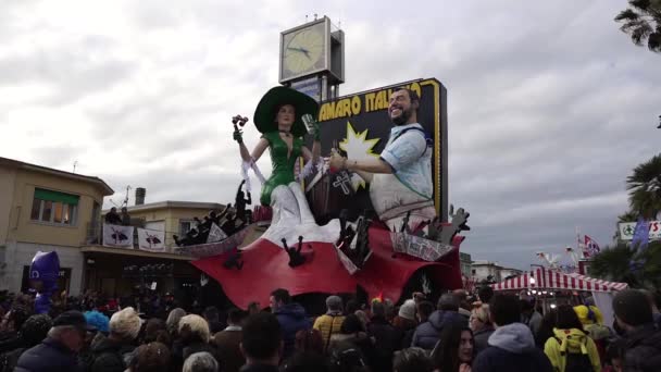 Carnival City Viareggio Parade Giant Cartoon Papier Mch Installations Millions — Stockvideo