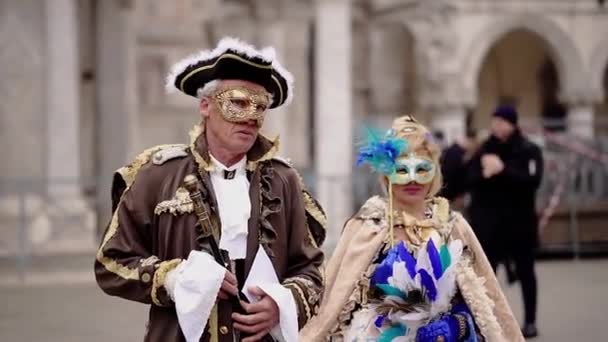 Man Woman Dressed Fancy Dress Carnival Costumes Masks Covering Faces — Vídeo de Stock