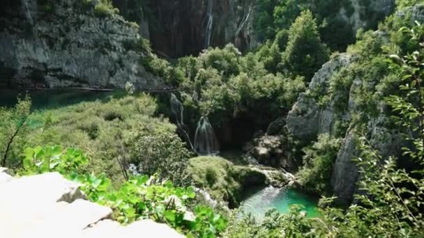 Vodopád Plitvických Jezerech Chorvatsku Národní Park Plitvická Jezera Chorvatsku Rezervujte — Stock video
