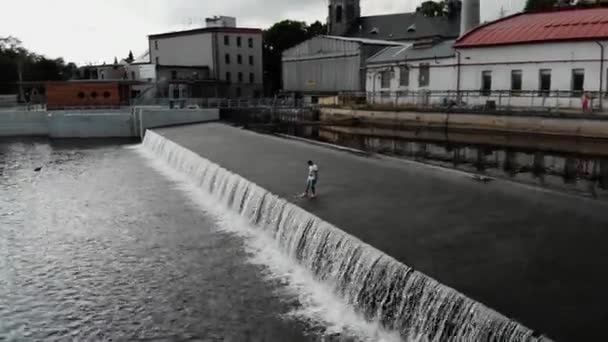 Drone View Two Young Guys Walking Dam Jizer River Czech — Stock Video
