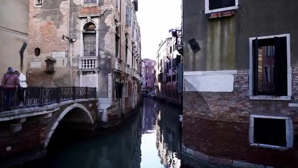 Rue Colorée Venise Italie Les Gens Visitent Venise Les Touristes — Video