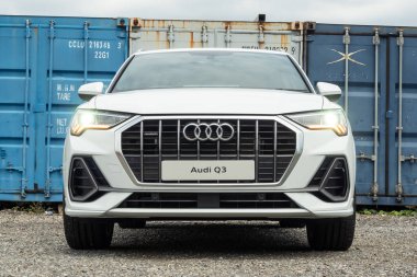 Hong Kong, Çin 27 Eylül 2022: Audi Q3 40 2022 Test sürüşü Günü 27 Eylül 2022, Hong Kong.