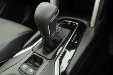 Hong Kong, Çin 28 Mart 2023: Toyota Corolla Cross 2023 Vites Çubuğu 28 Mart 2023.