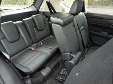 Hong Kong, Çin 1 Ağustos 2023 Nissan X-Trail e-Power SUV 2023 İç İşleri 1 Ağustos 2023, Hong Kong.