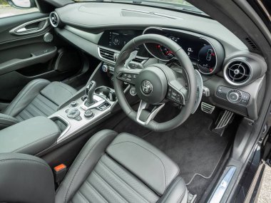 Hong Kong, Çin 9 Eylül 2023: Alfa Romeo Gulia GTS 2023 İç mimari. 9 Eylül 2023, Hong Kong.