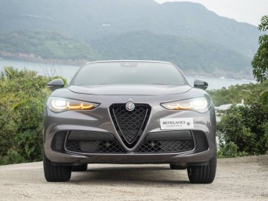 Hong Kong, Çin 15 Ocak 2023 Alfa Romeo Stelvio SUV 2023 Test sürüşü 15 Ocak 2023, Hong Kong.