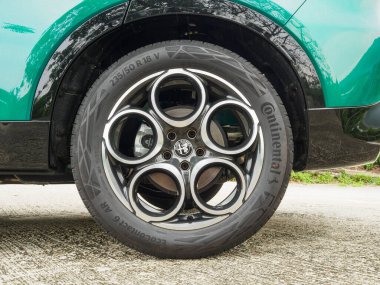 Hong Kong, Çin 22 Nisan 2024: Alfa Romeo Tonale Wheel, Hong Kong 22 Nisan 2024