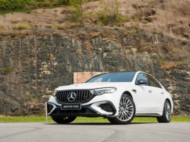 Hong Kong, Çin 14 Mayıs 2025: Mercedes-AMG E53 4MATIC Salonu 14 Mayıs 2025.