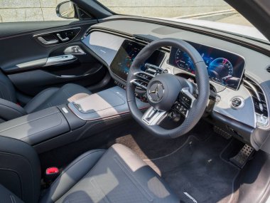 Hong Kong, Çin 14 Mayıs 2025 Mercedes-AMG E53 4MATIC Salon İçişleri 14 Mayıs 2025.