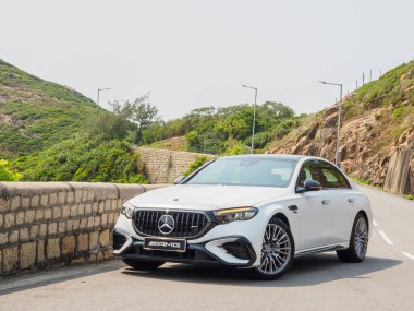 Hong Kong, Çin 14 Mayıs 2025: Mercedes-AMG E53 4MATIC Salonu 14 Mayıs 2025.