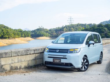 Hong Kong, Çin 12 Şubat 2025: Honda Freed e: HEV MPV Hybrid Test Günü 12 Şubat 2025, Hong Kong.