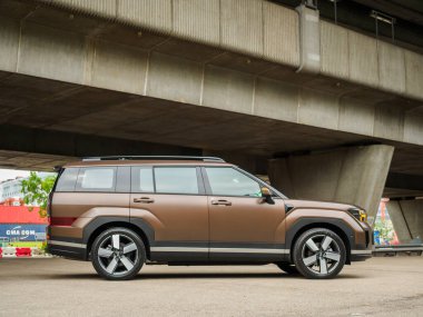 Hong Kong, Çin 25 Nisan 2025 Hyundai Santa Fe SUV Test Sürüşü 25 Nisan 2025, Hong Kong.