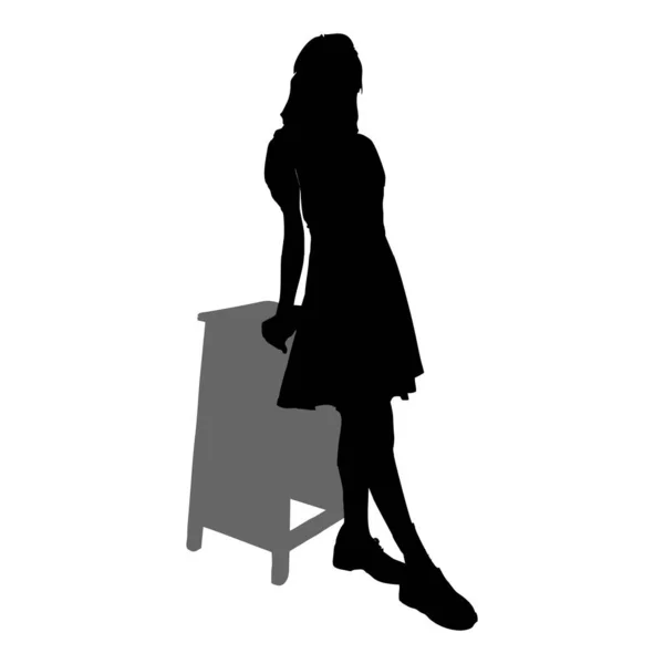 Silhouette Une Femme Debout Avec Une Chaise — Image vectorielle
