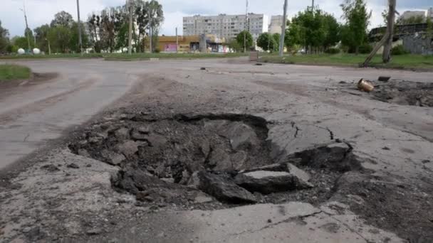 Guerra Ucraniana Kharkiv Estrada Automóvel Explosão Bombas Russo Ocupantes Passando — Vídeo de Stock
