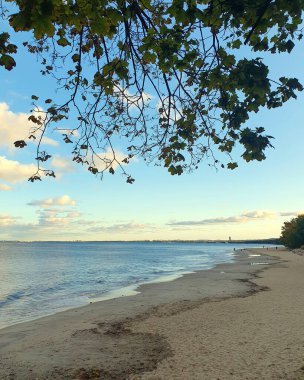 Polonya kıyılarında sonbahar iklimi