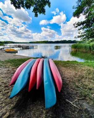 Tuchomskie Gölü, Polonya 'da güzel manzara ve su rengi