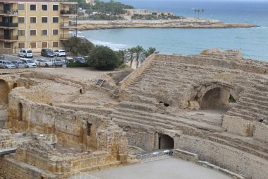 Uzun zaman öncesinin yankıları