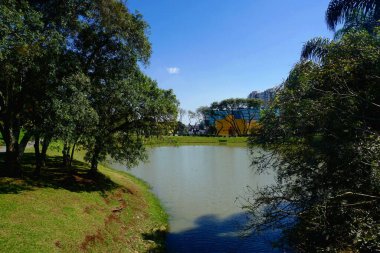 Botanik Bahçesi, Curitiba, Brezilya 'nın en büyük kartpostallarından biridir ve şehrin en çok ziyaret edilen turistik yeridir..