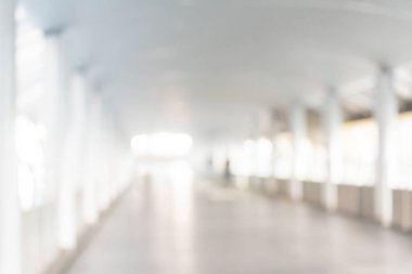 Bulanık arka plan parlak alışveriş merkezi gümüş gri ışıklandırması. Perakende mağazasında odağını kaybetmiş lamba kutusu. Bulanık hastane fotokopi alanı olan parlak yumuşaklık oteli. Mevcut arkaplan tasarım şablonu.