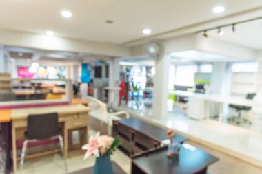 İşletme bürosu, arka plandaki toplantı odasının bokeh eğitim etkinliğini bulanıklaştırdı. Toplantı odasının bulanık ve soyut arka planı. Arka plan bulanık ofis modern lobi dekorasyonu boş oda