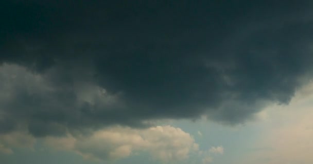 Timelapse Mörka Storm Moln Dramatisk Svart Himmel Bakgrund Mörka Moln — Stockvideo