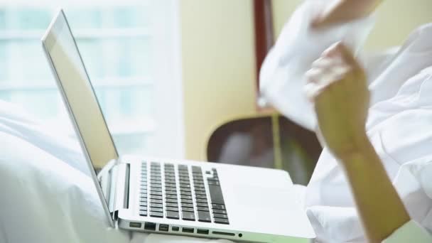 Kobieta Wpisując Laptop Komputer Spotkanie Online Domu Pracy Biurowej Domu — Wideo stockowe