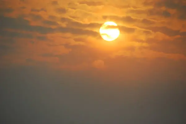 Vista Panorâmica Dramática Belo Céu Pôr Sol Pôr Sol Natural — Fotografia de Stock