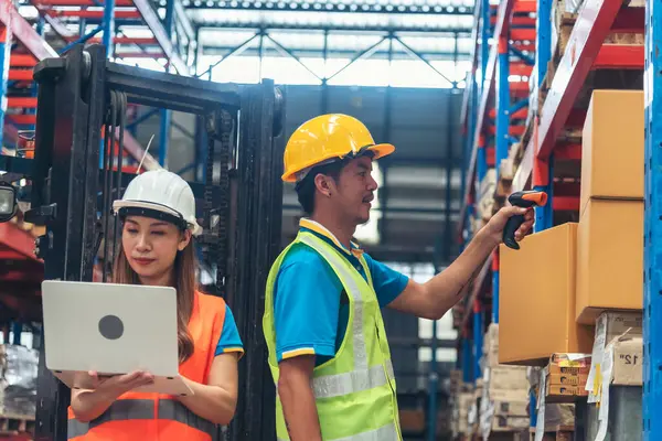 Warehouse Management Team Using Computer Laptop Check Stock Inventory Asian — Stock Photo, Image