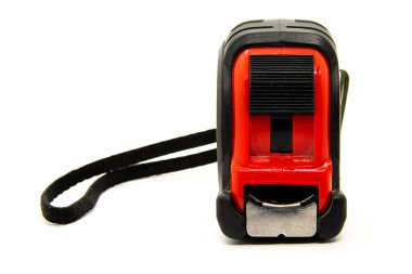 5 metrelik şerit beyaz arkaplan üzerinde izole edilmiş, ön görünüm