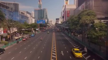 Traffic on Ratchadamri Road in central Bangkok, Thailand. December 8, 2022.