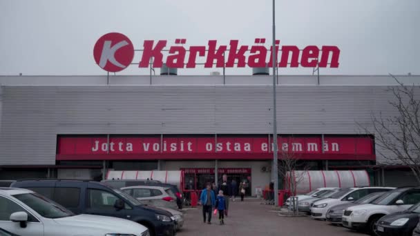 Köpcentret Karkkainen Lahtis Vintern Med Människor Som Går Mot Kameran — Stockvideo