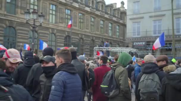 Paris Frankrike Mars 2023 Demonstration Utanför Palais Royal Panorering Skott — Stockvideo