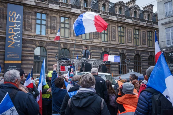 Paris Frankrike Mars 2023 Protester Mot Pensionsreformen Utanför Palais Royal Stockbild
