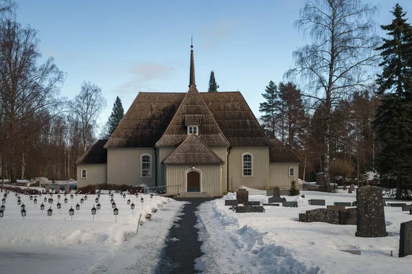 Kışın Heinola Kilisesi. Heinola, Finlandiya.