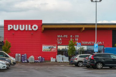 Puuilo, Finlandiya 'nın Lahti şehrinde bir mağaza zinciri. 30 Temmuz 2023.