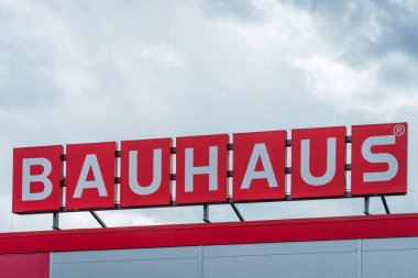 Lahti, Finlandiya 'da Bauhaus Hırdavat Dükkanı tabelası kapanıyor. 30 Temmuz 2023.