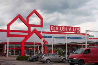 Lahti, Finlandiya 'daki Bauhaus hırdavat dükkanı. 30 Temmuz 2023.