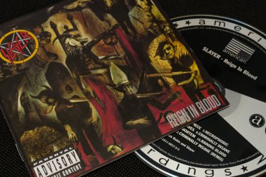 Slayer - Reign in Blood (1986) stüdyo albümü, CD ve kapak resmi. Lahti, Finlandiya. 10 Ekim 2023.
