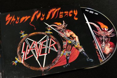 Slayer - South of Heaven (1988) stüdyo albümü, CD ve kapak resmi. Lahti, Finlandiya. 10 Ekim 2023.